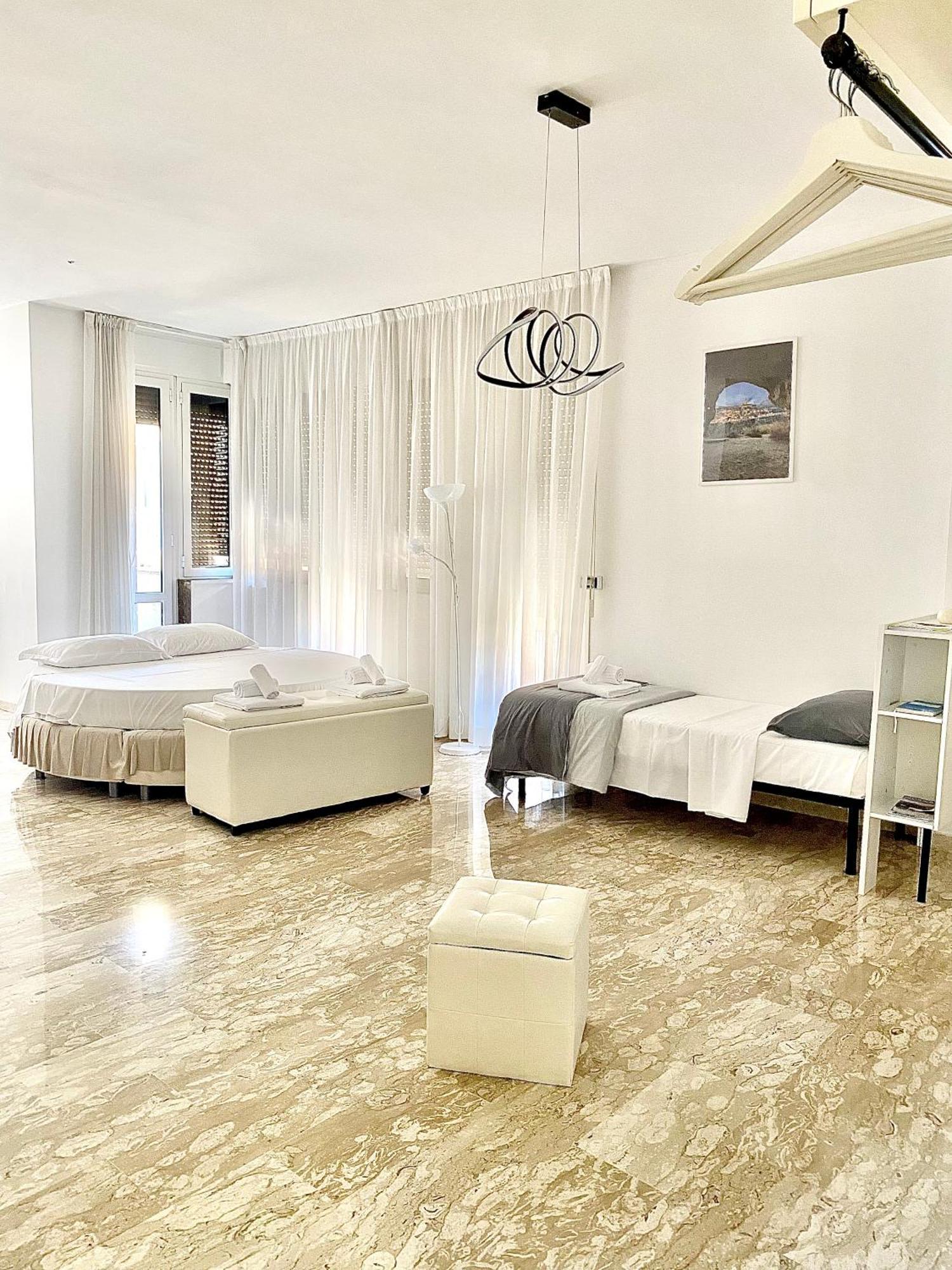 Via Del Corso Room&Suite Matera Exterior foto
